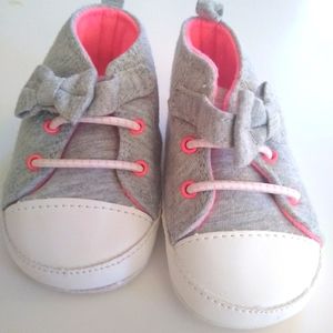 3/$15 Infant Girls shoes with bows 3-6 months